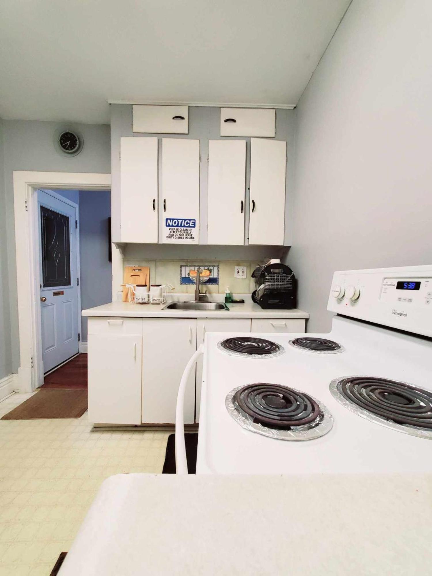 Merj'S Guest House In Wolesly Winnipeg Ngoại thất bức ảnh